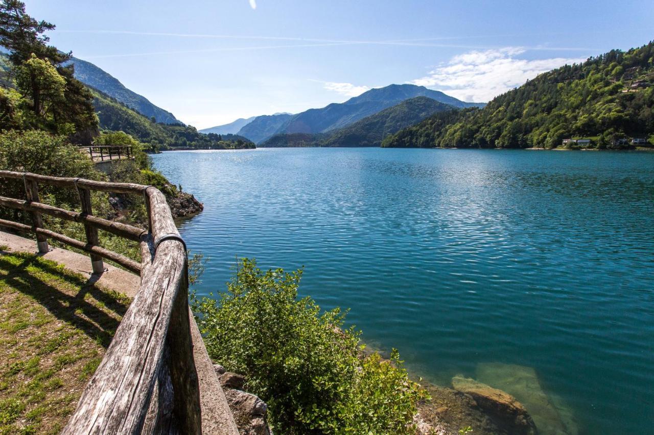 Appartamento Al Colle Bezzecca Luaran gambar
