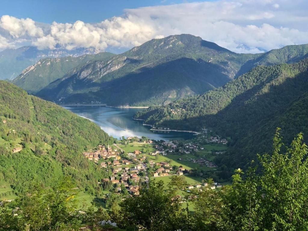 Appartamento Al Colle Bezzecca Luaran gambar
